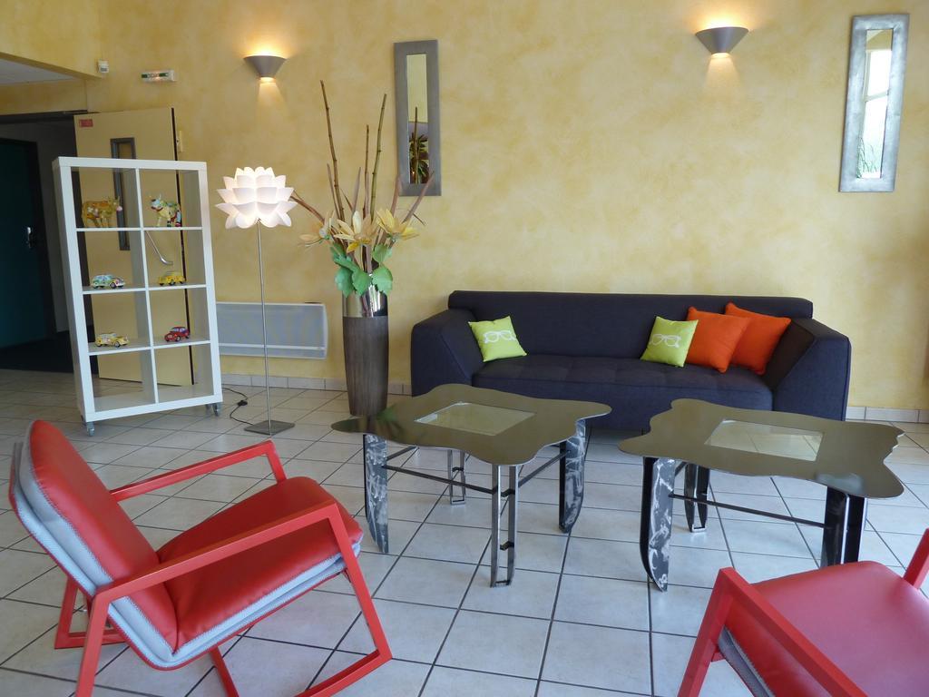 Hotel La Colombiere Cantal Massiac Esterno foto